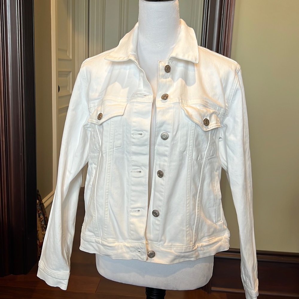 NWT Gap white denim jacket